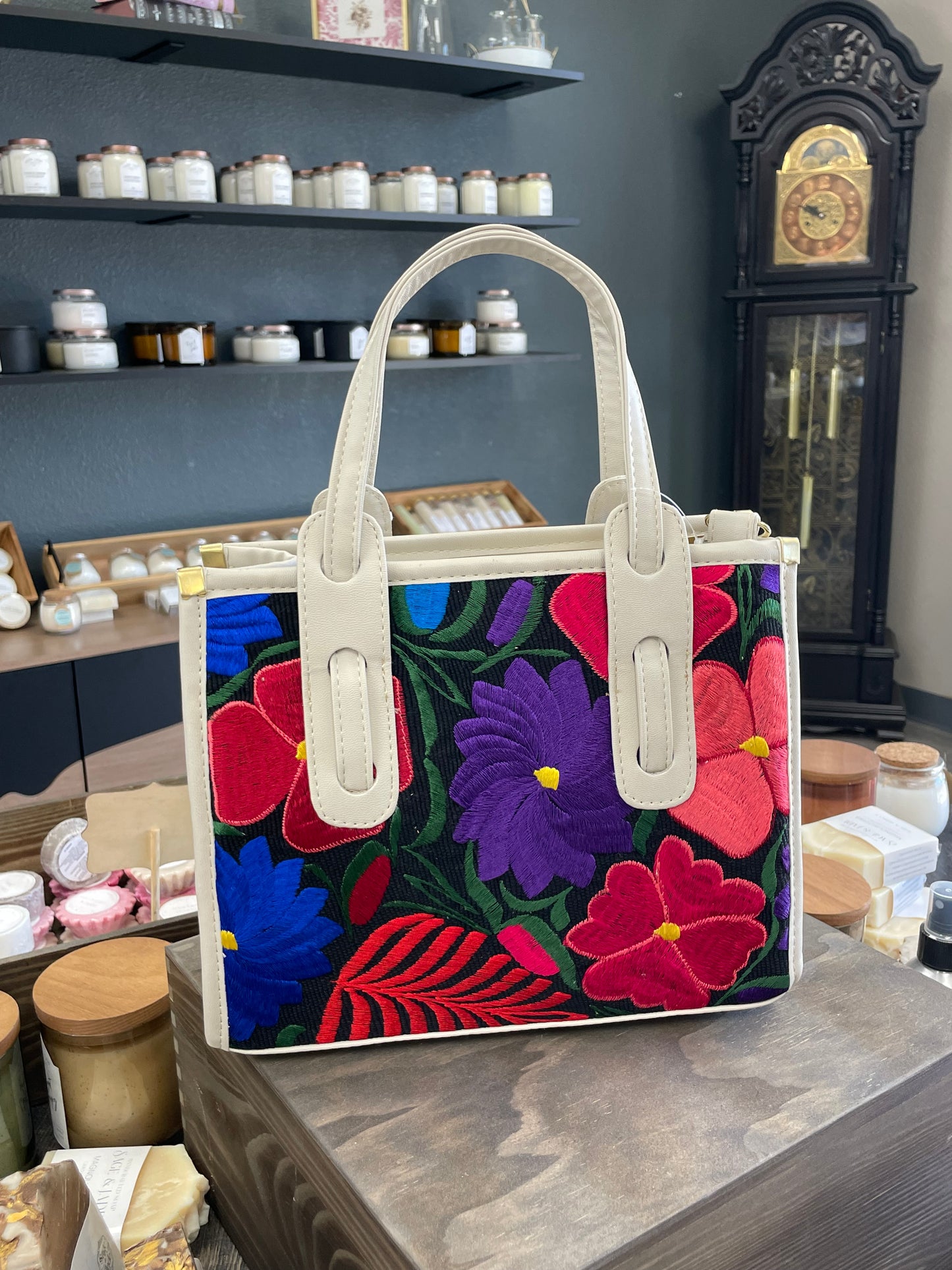 Xochitl, Crossbody Bag