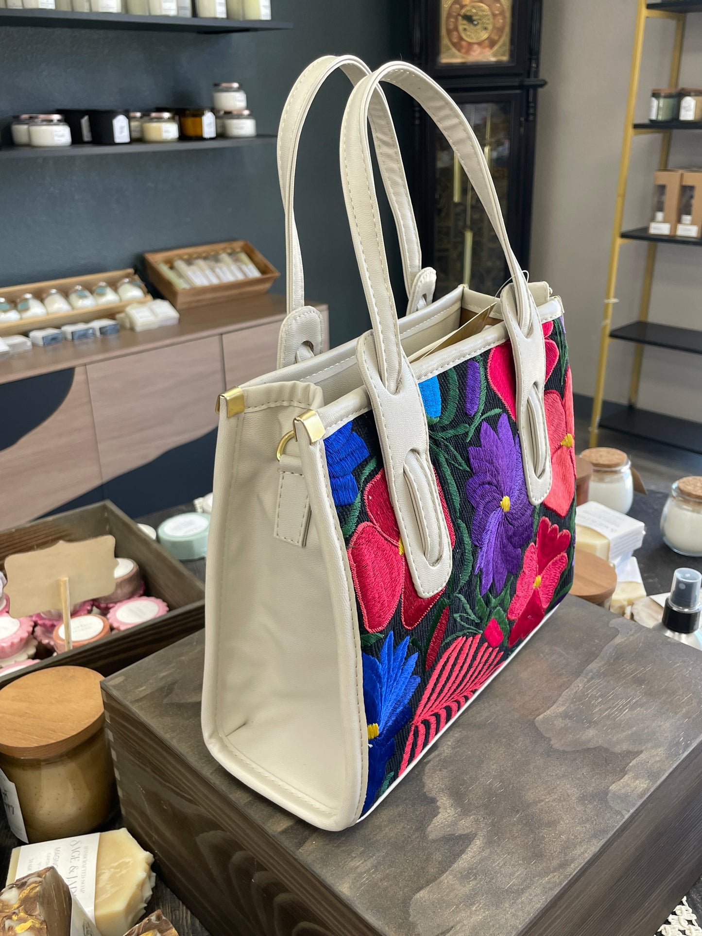 Xochitl, Crossbody Bag