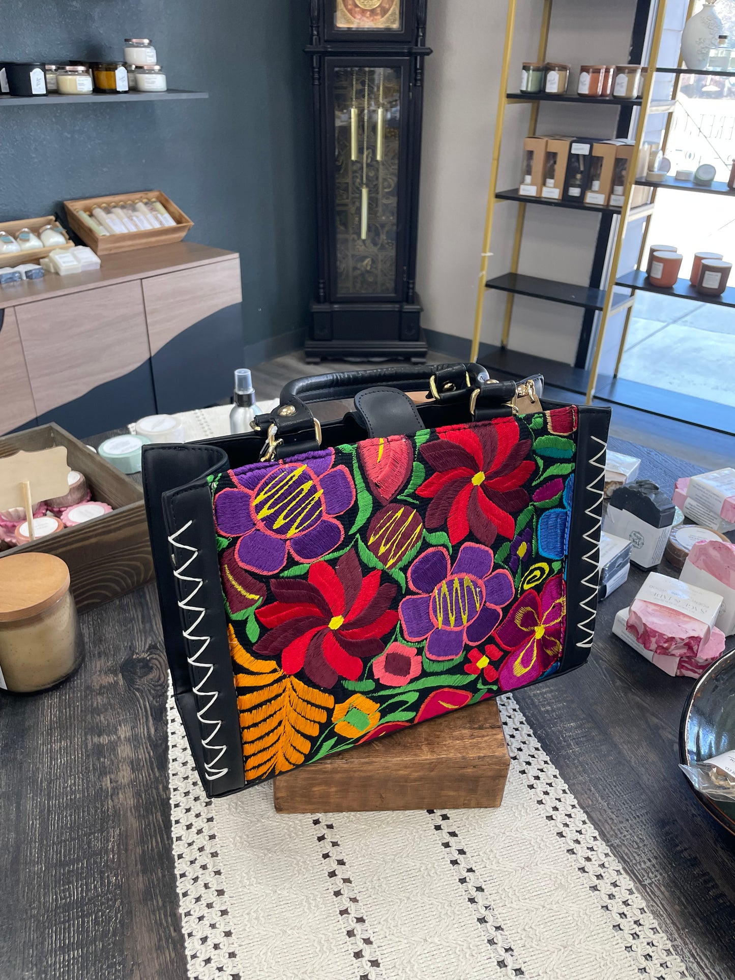 Xochitl, Crossbody Bag